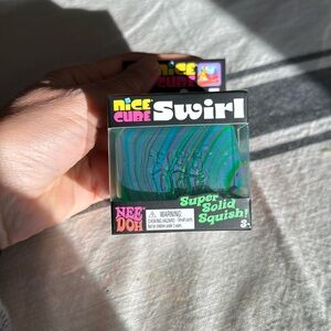 NWT Nee Doh Nice Cube Swirl Green/ blue